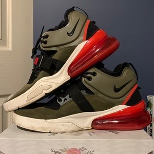 Nike Air Force 270 s12